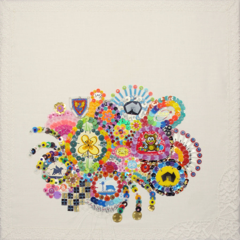 Purge sampler V
Waste plastic, found handkerchief, beads, thread
2021