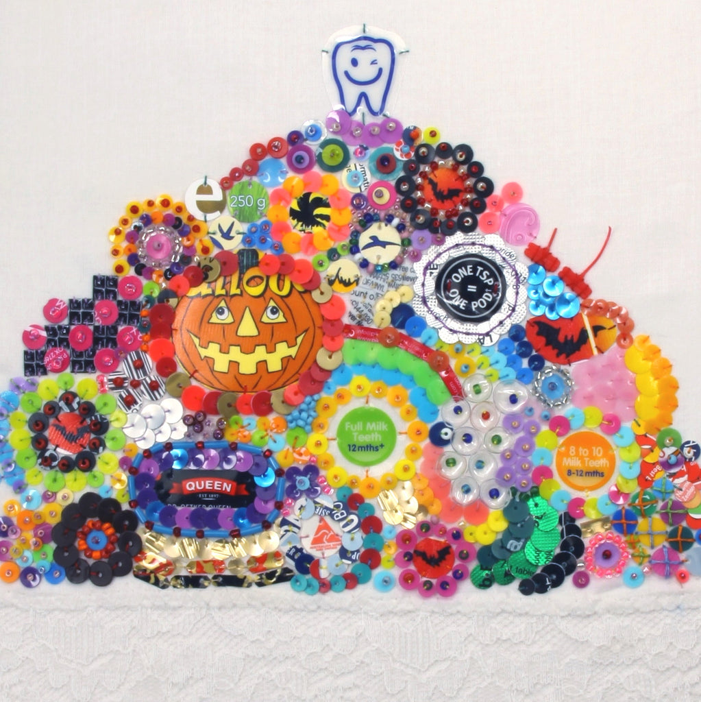 Purge Sampler IIII
Waste plastic, found handkerchief, beads, thread
2021
